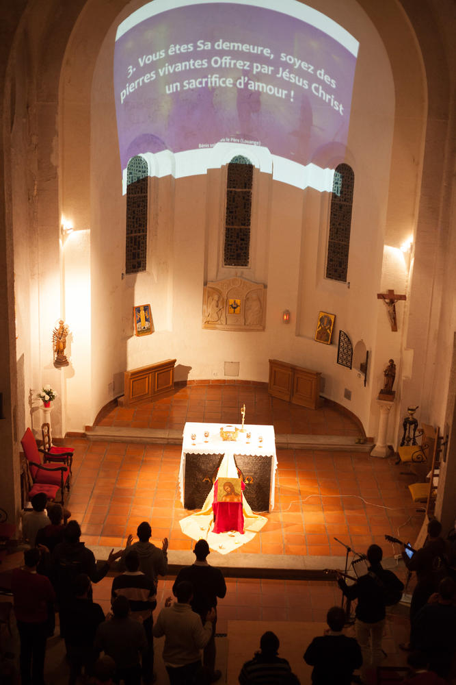 Rentrée du séminaire de Notre Dame de Vie à Roc Estello à la Sainte Baume.