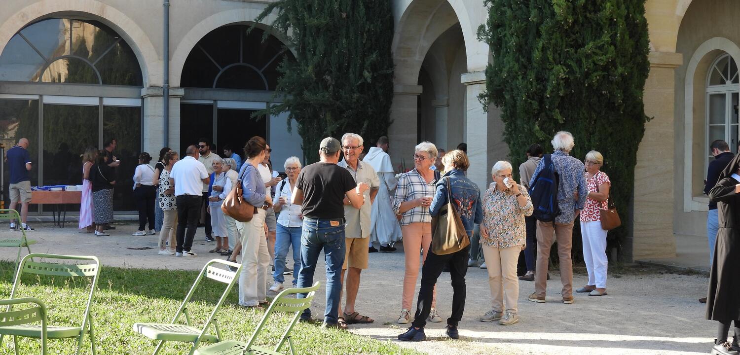 &Eacute;chos de la F&ecirc;te des voisins